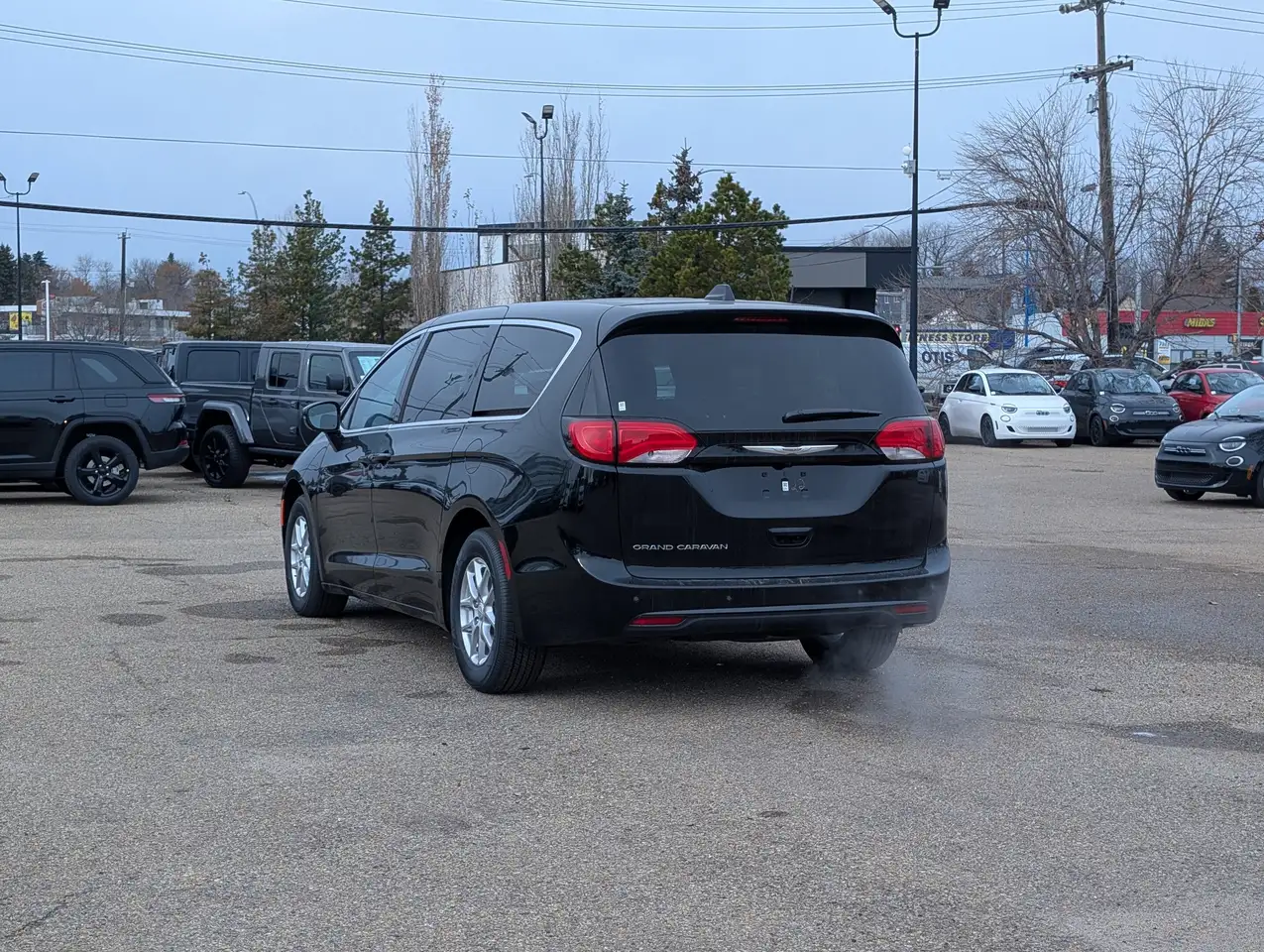 Chrysler Grand Caravan снимка Chrysler Grand Caravan
