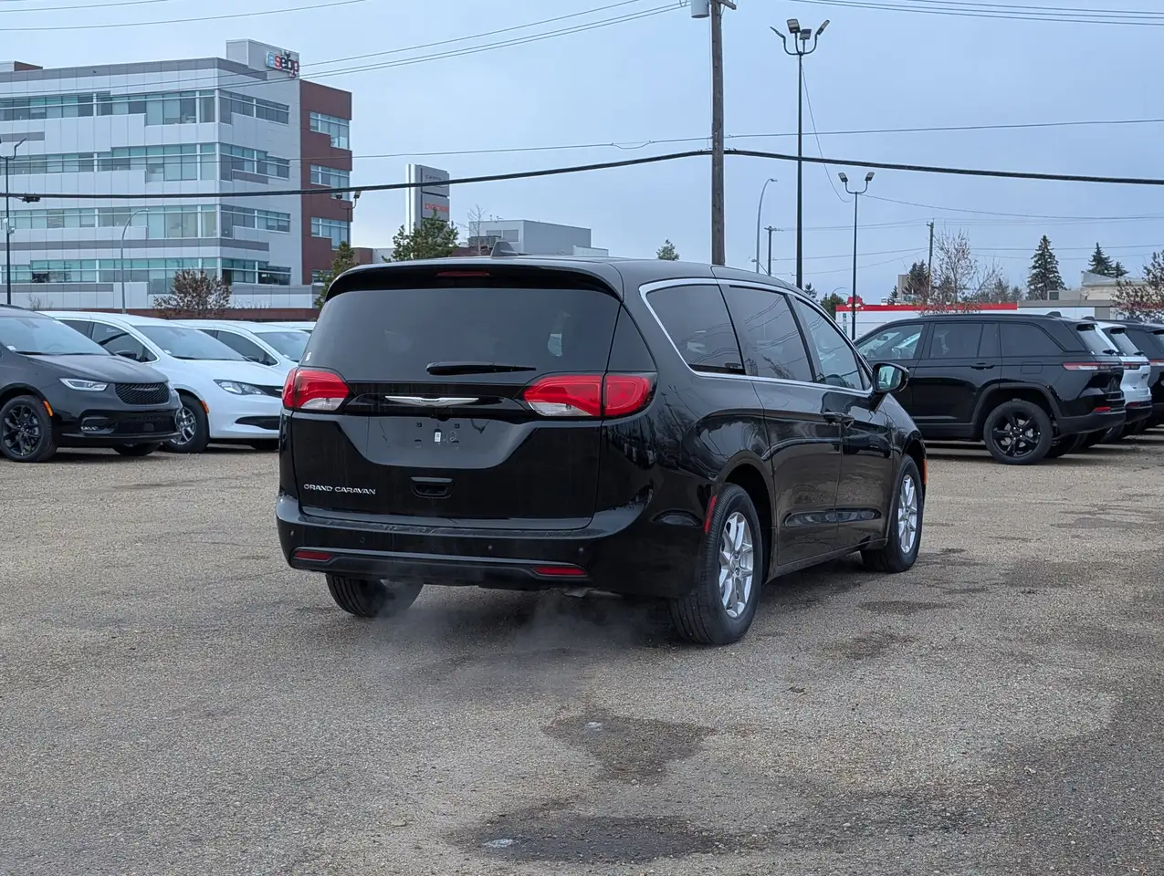 Chrysler Grand Caravan снимка Chrysler Grand Caravan