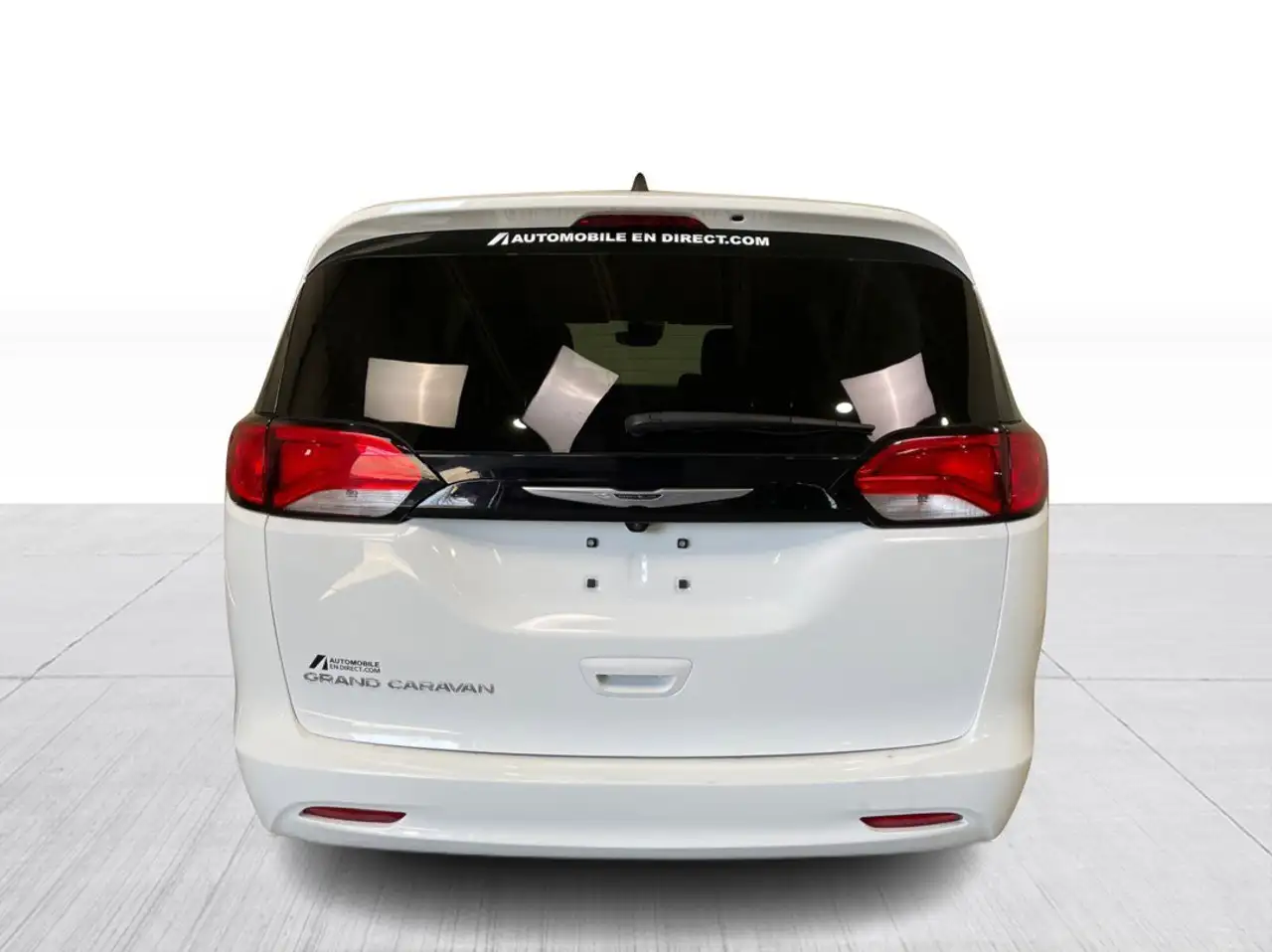 Chrysler Grand Caravan photo Chrysler Grand Caravan