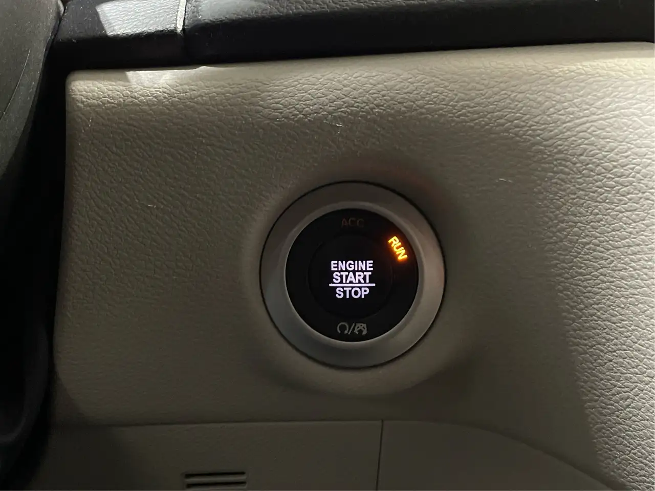 Chrysler Grand Caravan photo Chrysler Grand Caravan