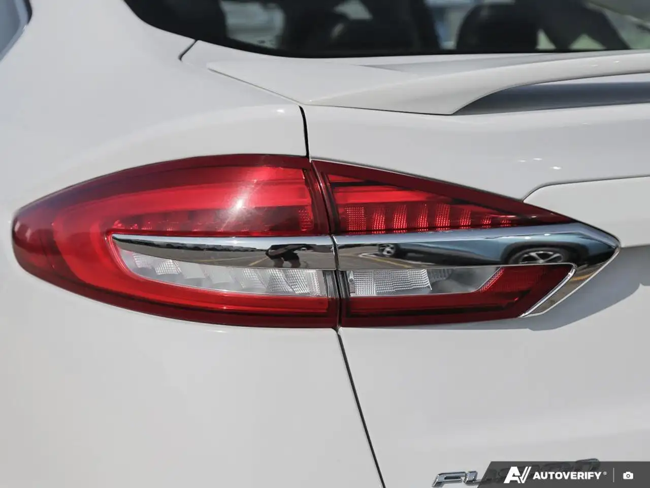 Ford Fusion Hybrid снимка Ford Fusion Hybrid