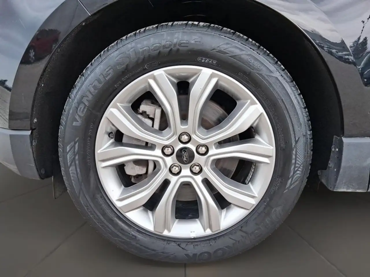 Ford Edge снимка Ford Edge