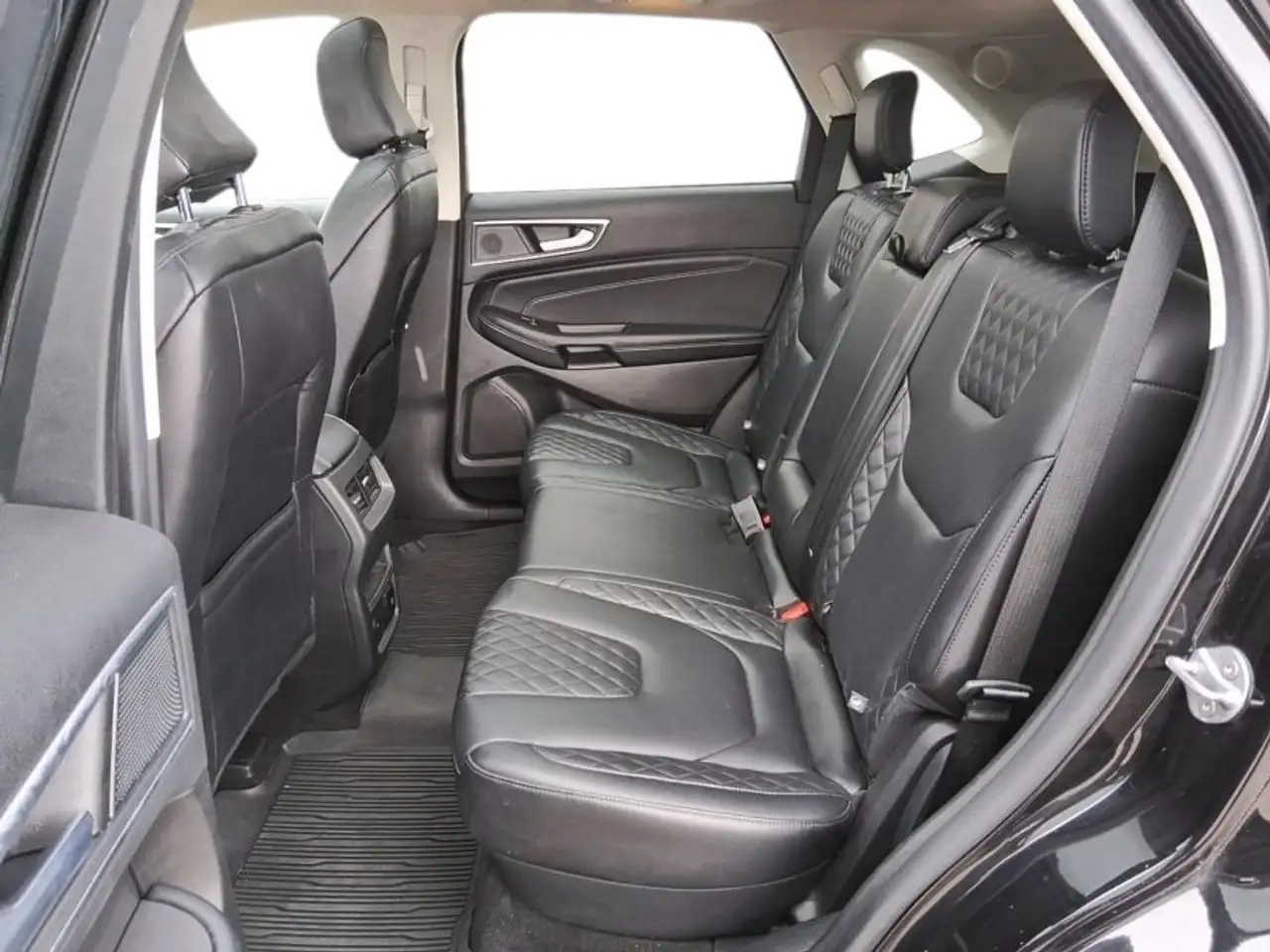 Ford Edge снимка Ford Edge