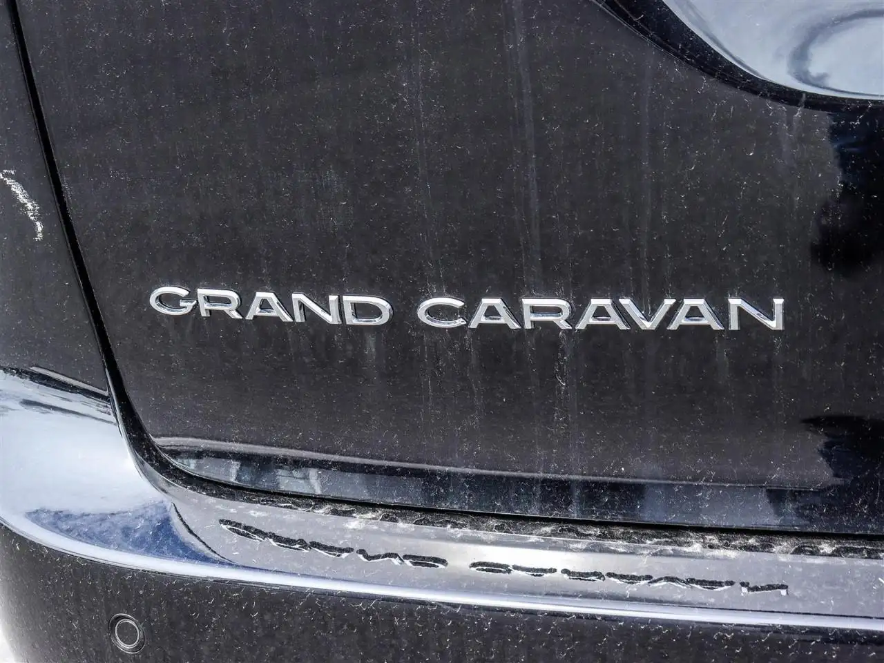 Chrysler Grand Caravan photo Chrysler Grand Caravan