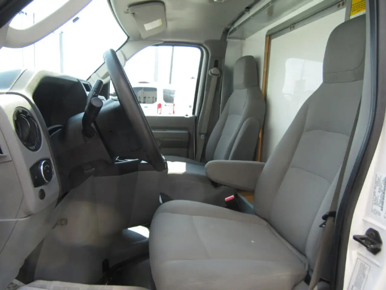 Ford E-450 Super Duty DRW fotografie Ford E-450 Super Duty DRW