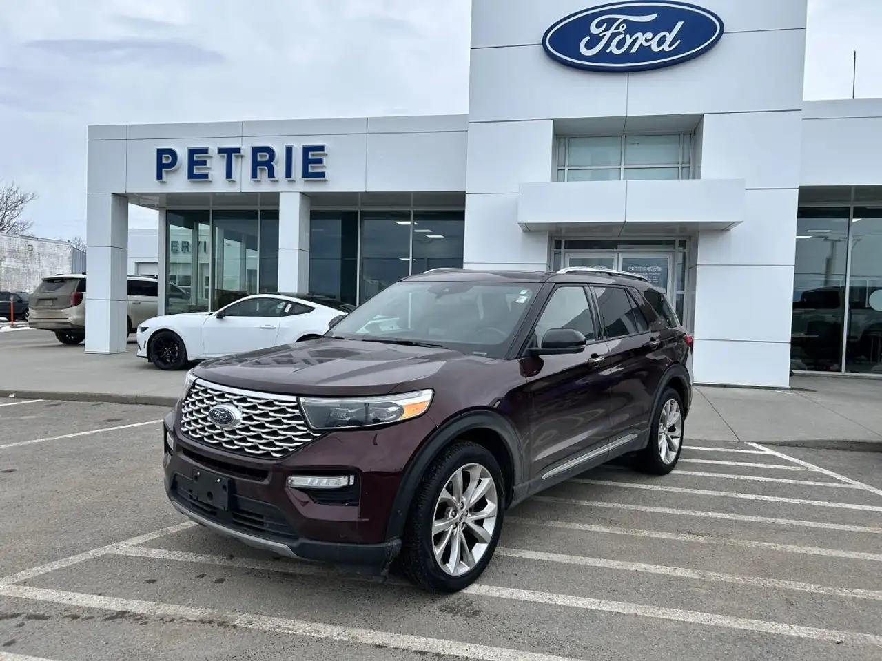 Ford Explorer photo Ford Explorer