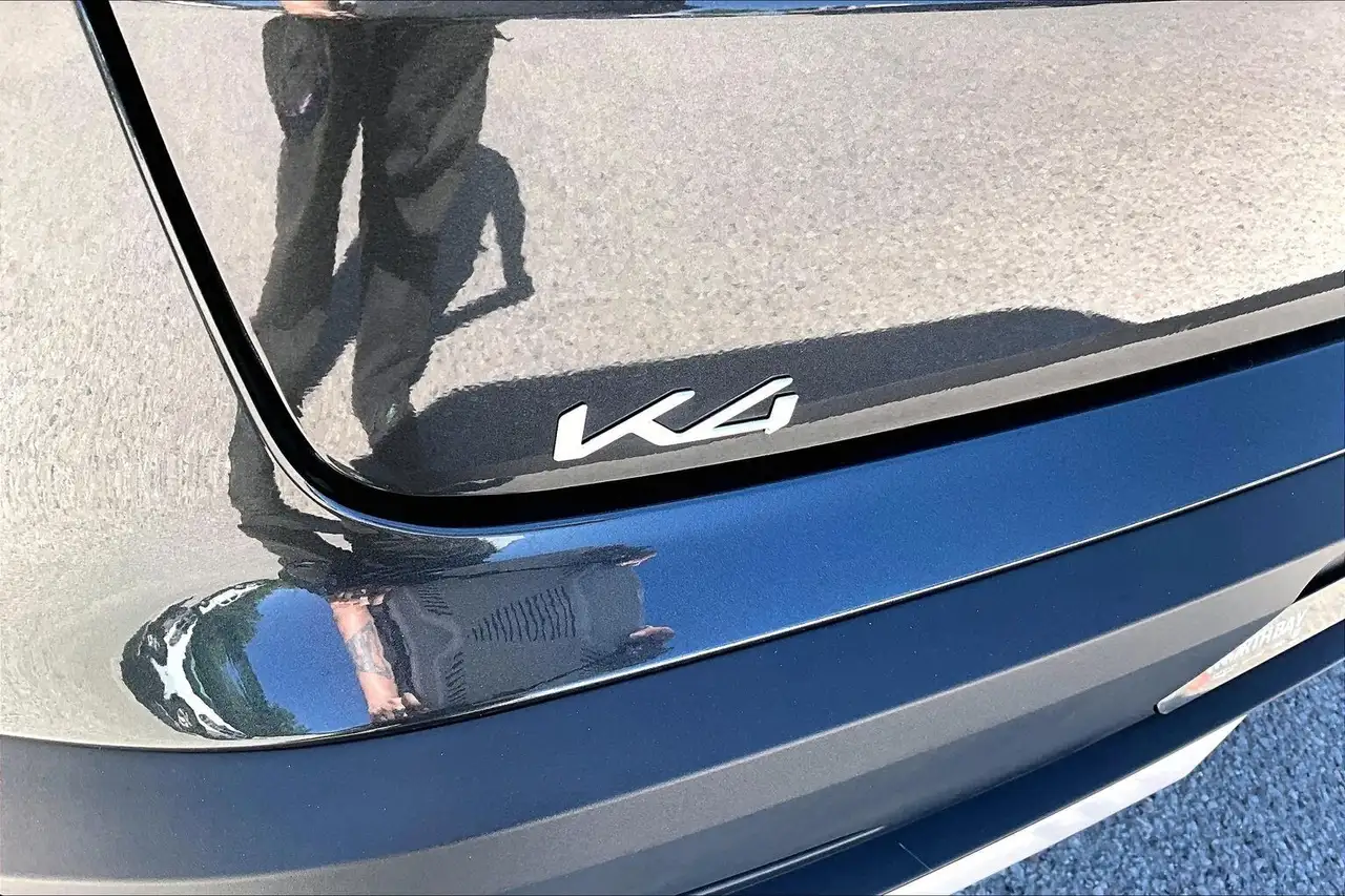 Kia K4 fotografie Kia K4