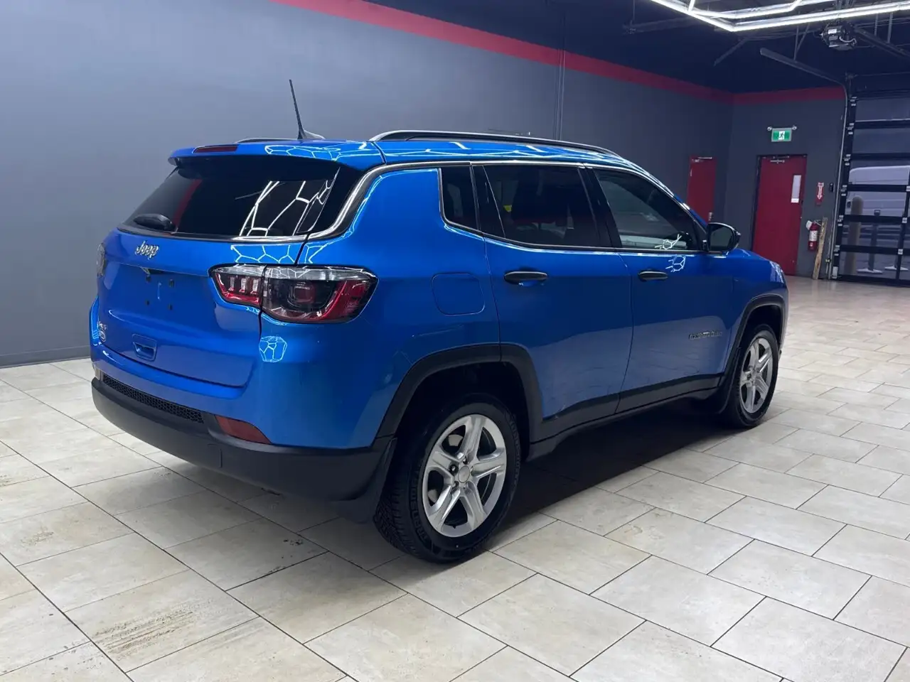 Jeep Compass photo Jeep Compass