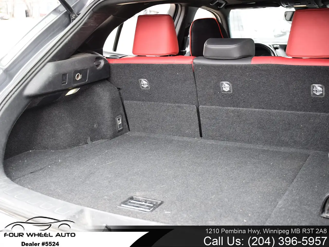 Lexus UX 250h fotografie Lexus UX 250h