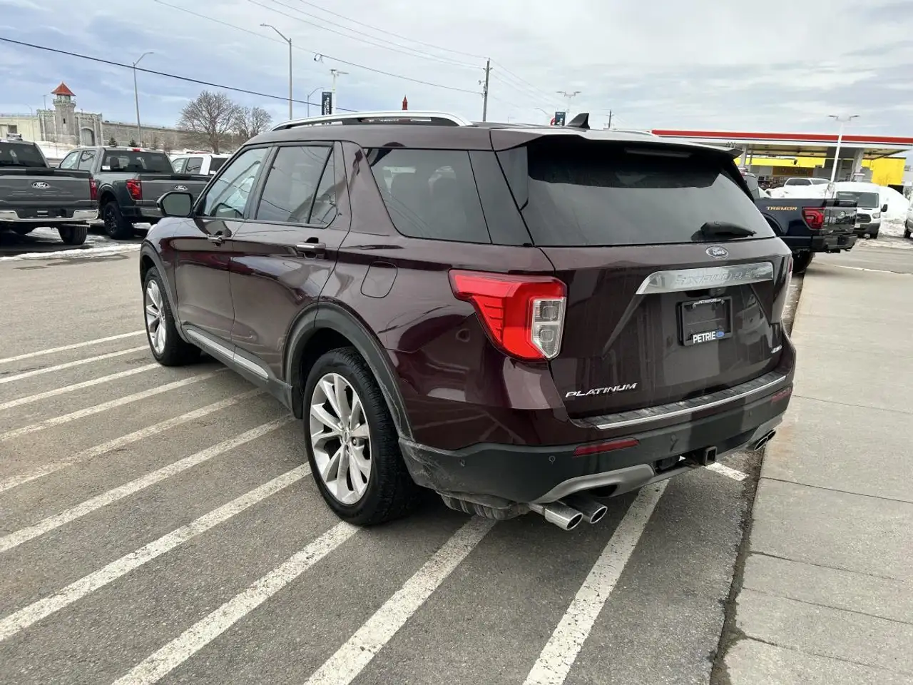 Ford Explorer photo Ford Explorer