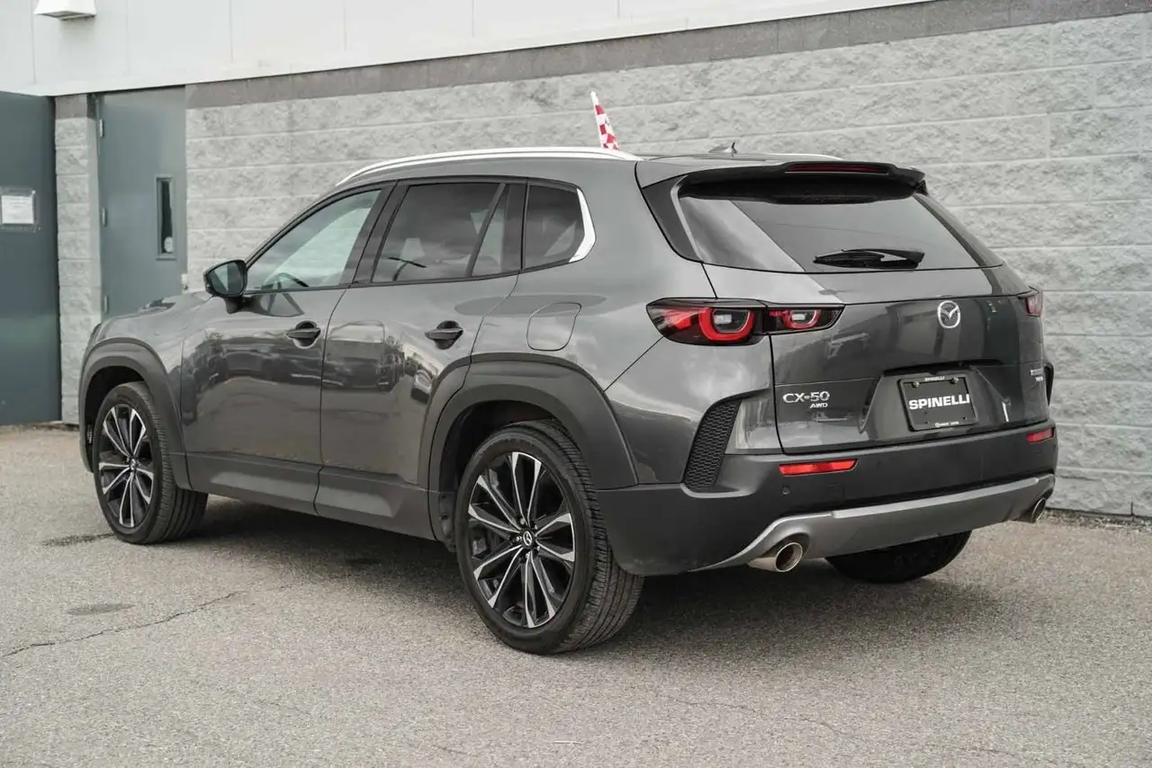 Mazda CX-50 снимка Mazda CX-50