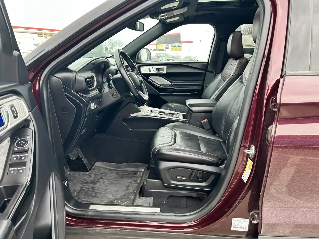 Ford Explorer photo Ford Explorer