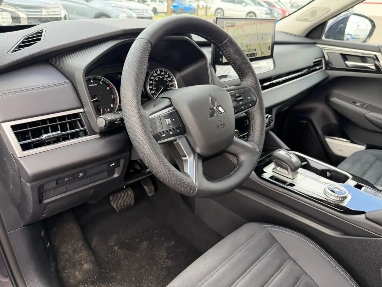 Mitsubishi Outlander снимка Mitsubishi Outlander