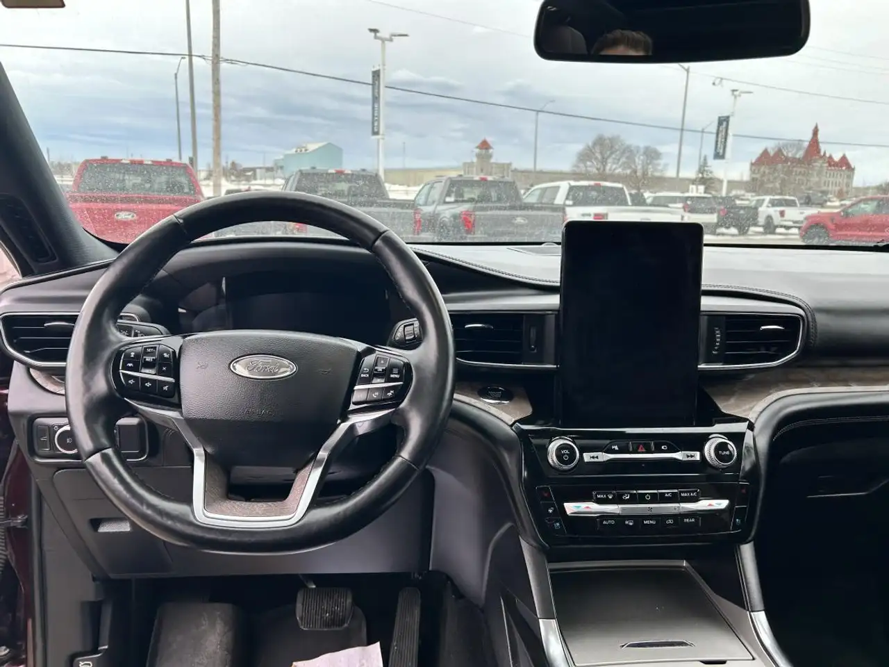 Ford Explorer photo Ford Explorer