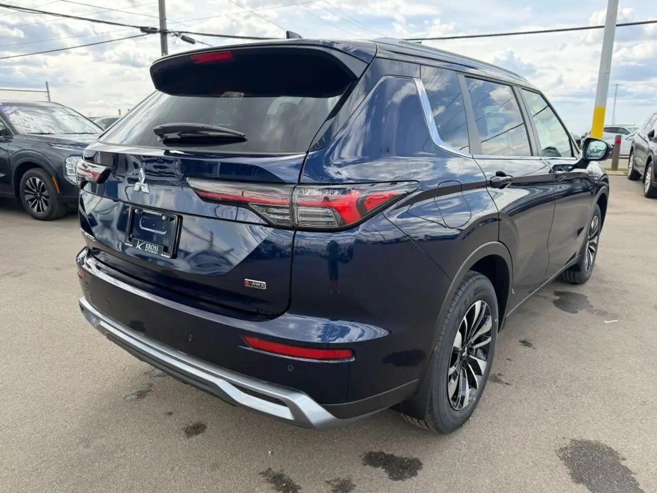 Mitsubishi Outlander снимка Mitsubishi Outlander