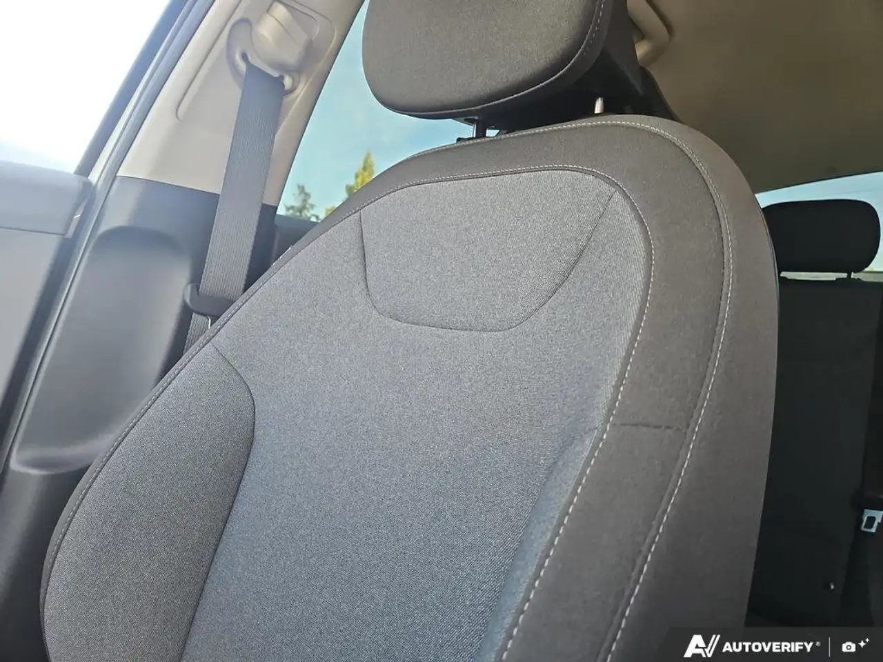 Kia K4 снимка Kia K4