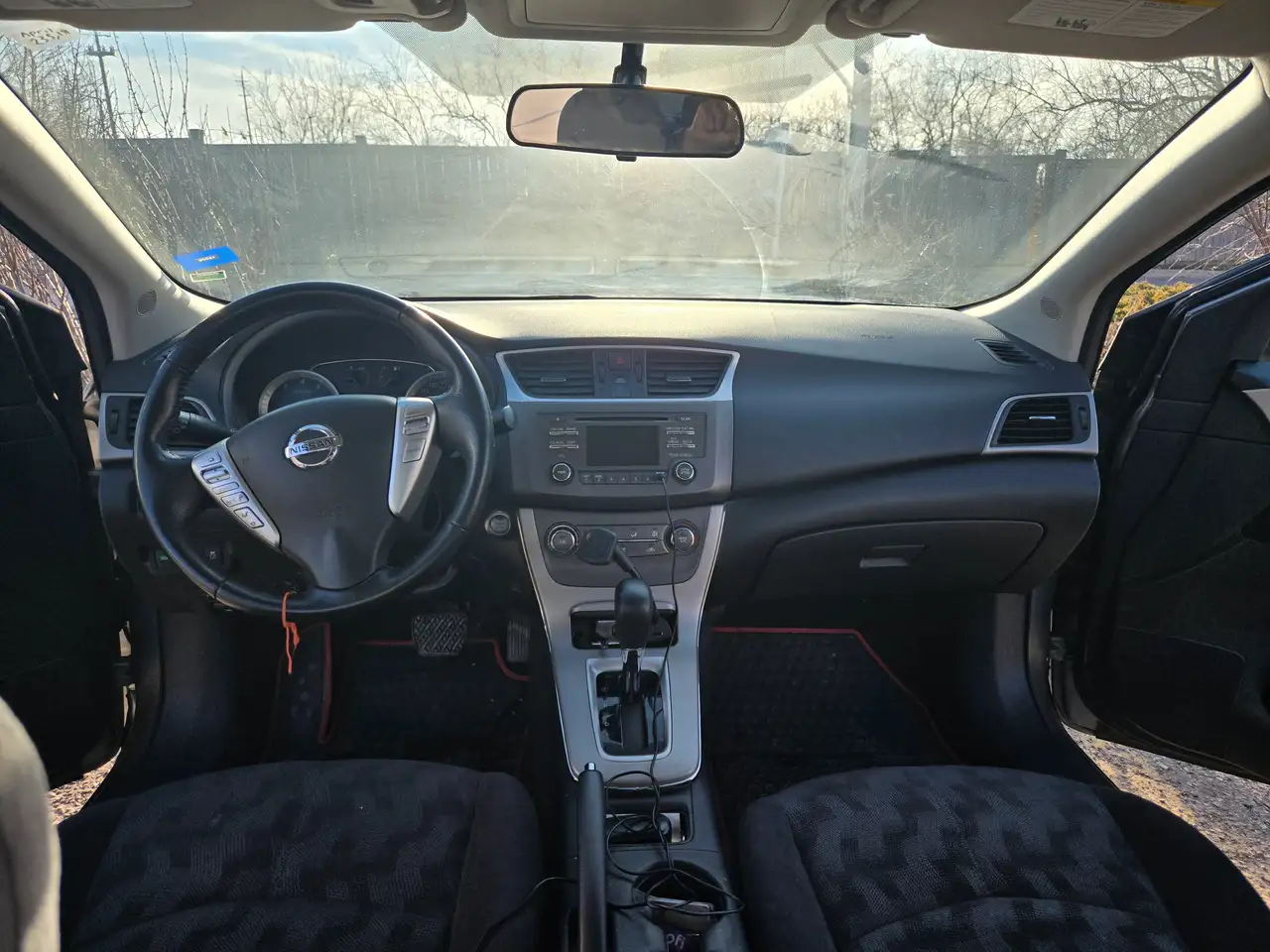 Nissan Sentra снимка Nissan Sentra