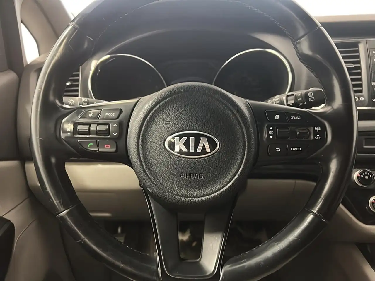Kia Sedona photo Kia Sedona