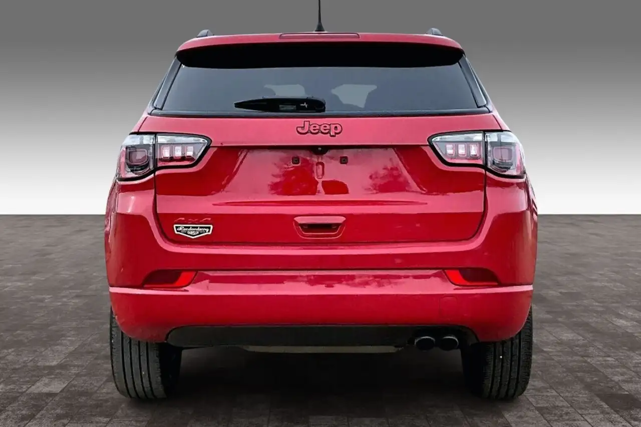 Jeep Compass photo Jeep Compass