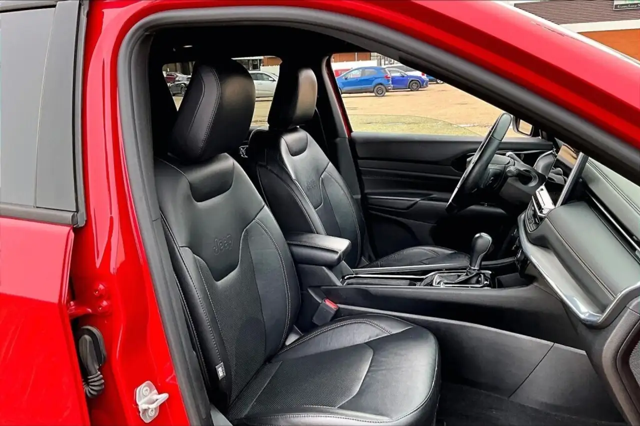 Jeep Compass photo Jeep Compass