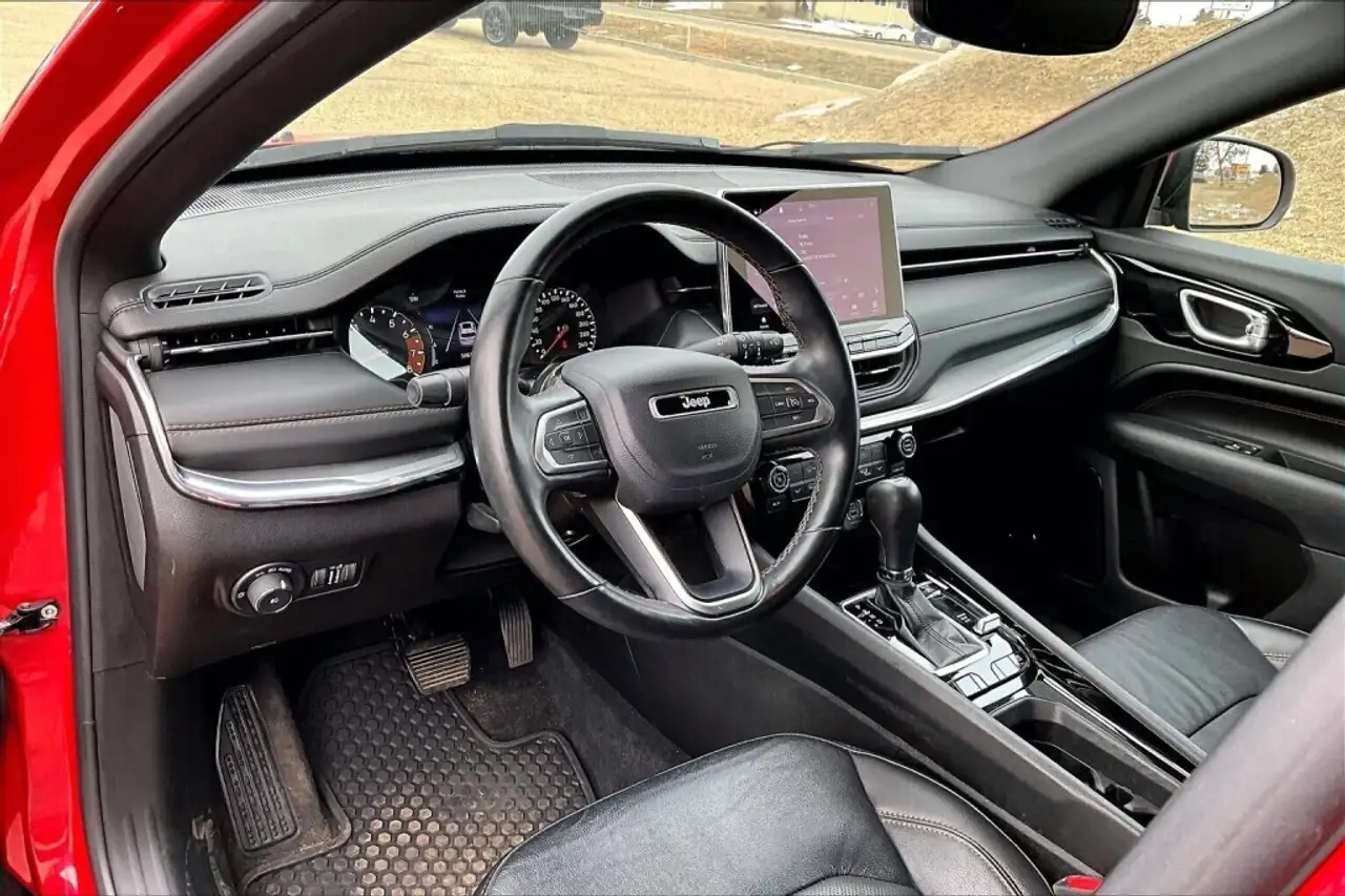 Jeep Compass photo Jeep Compass