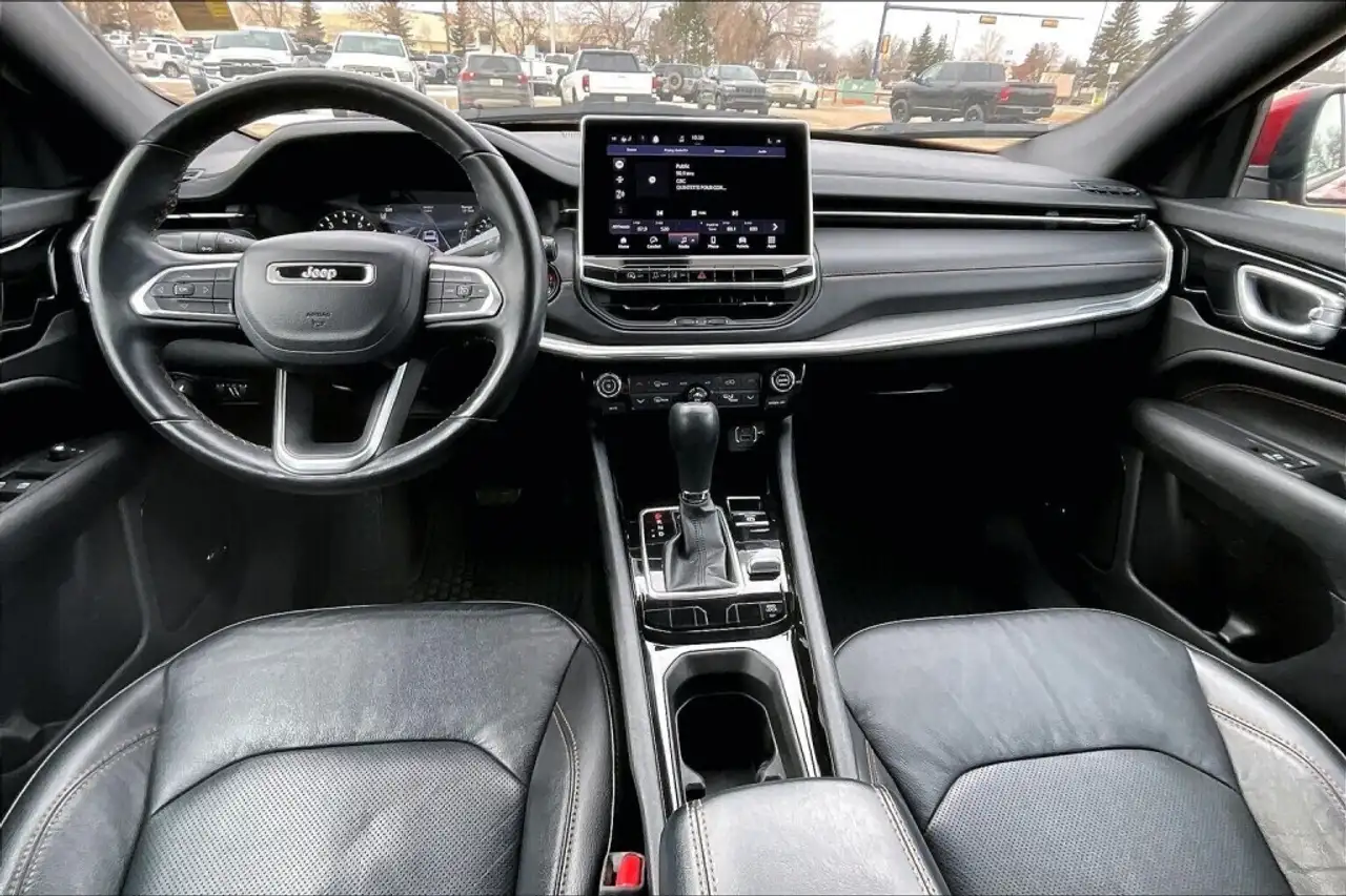 Jeep Compass photo Jeep Compass