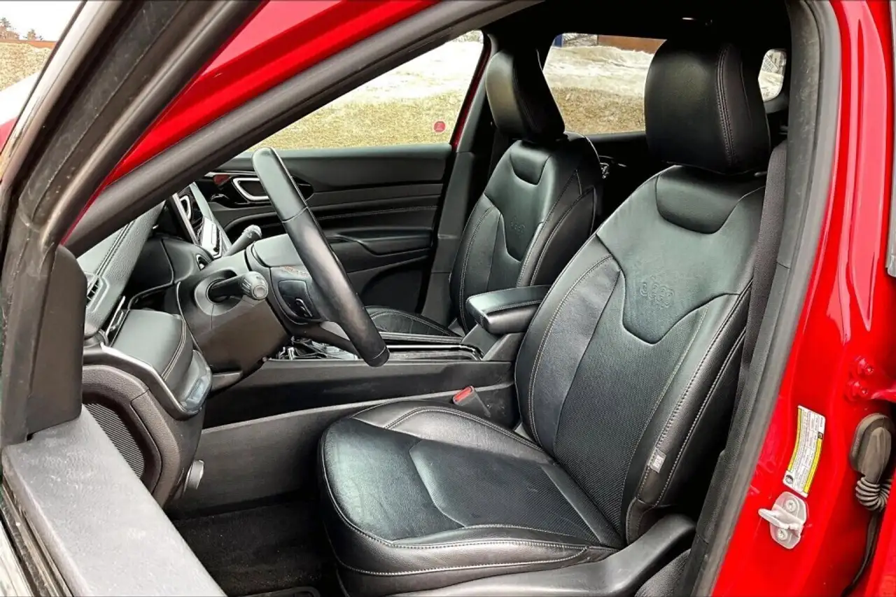 Jeep Compass photo Jeep Compass