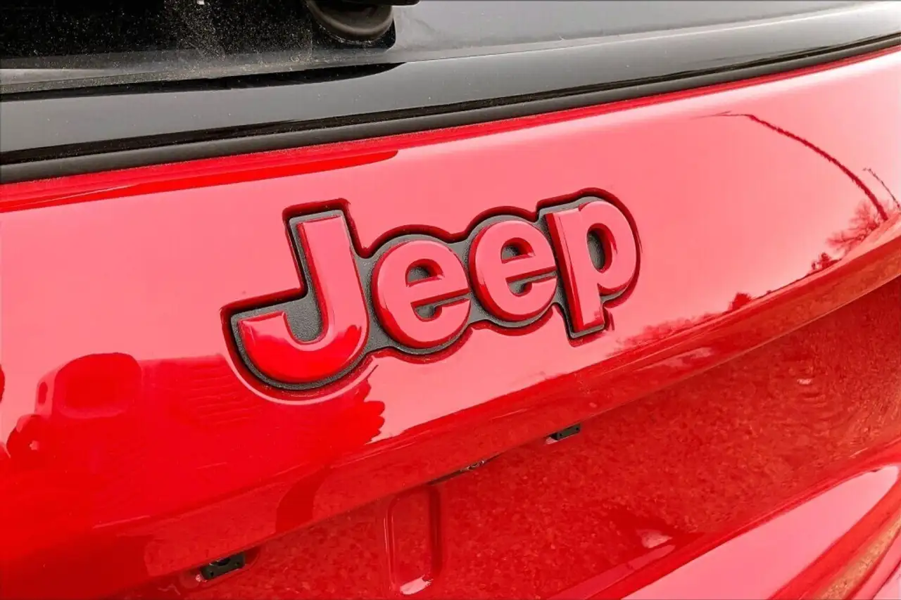 Jeep Compass photo Jeep Compass