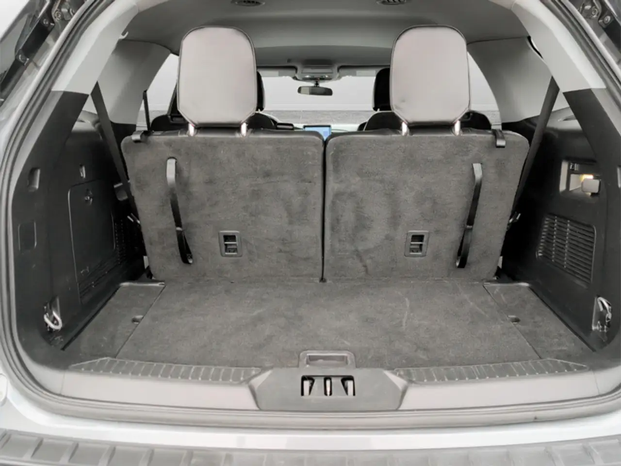 Ford Explorer photo Ford Explorer
