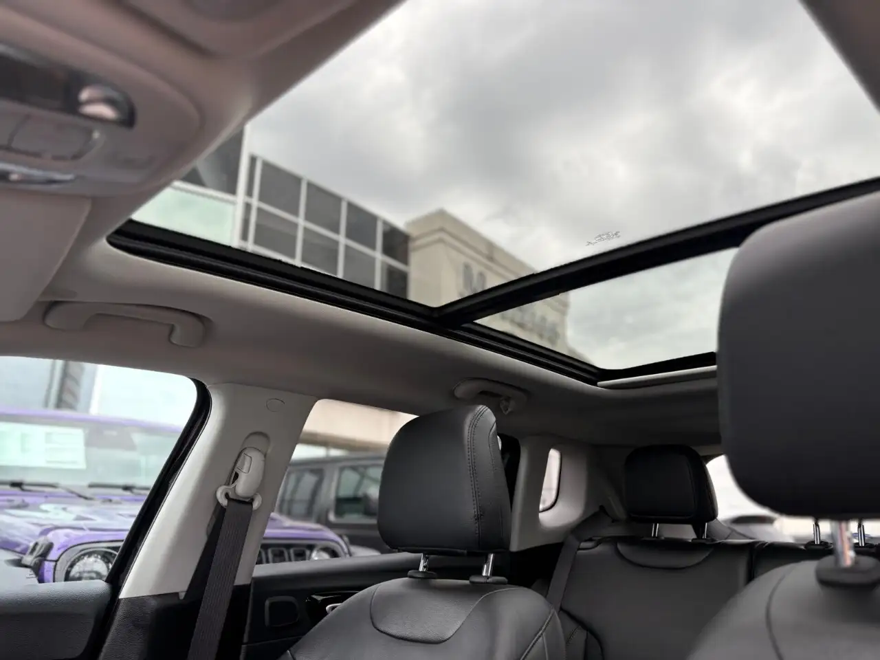Jeep Compass photo Jeep Compass