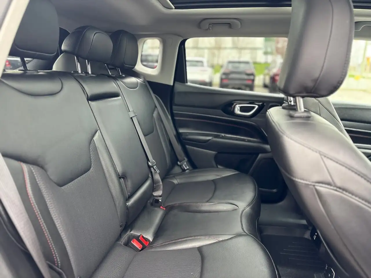 Jeep Compass photo Jeep Compass
