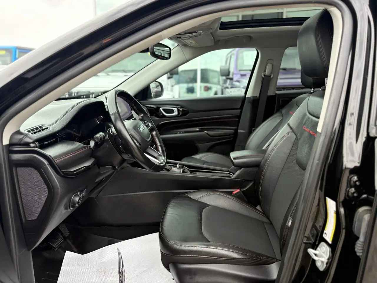 Jeep Compass photo Jeep Compass