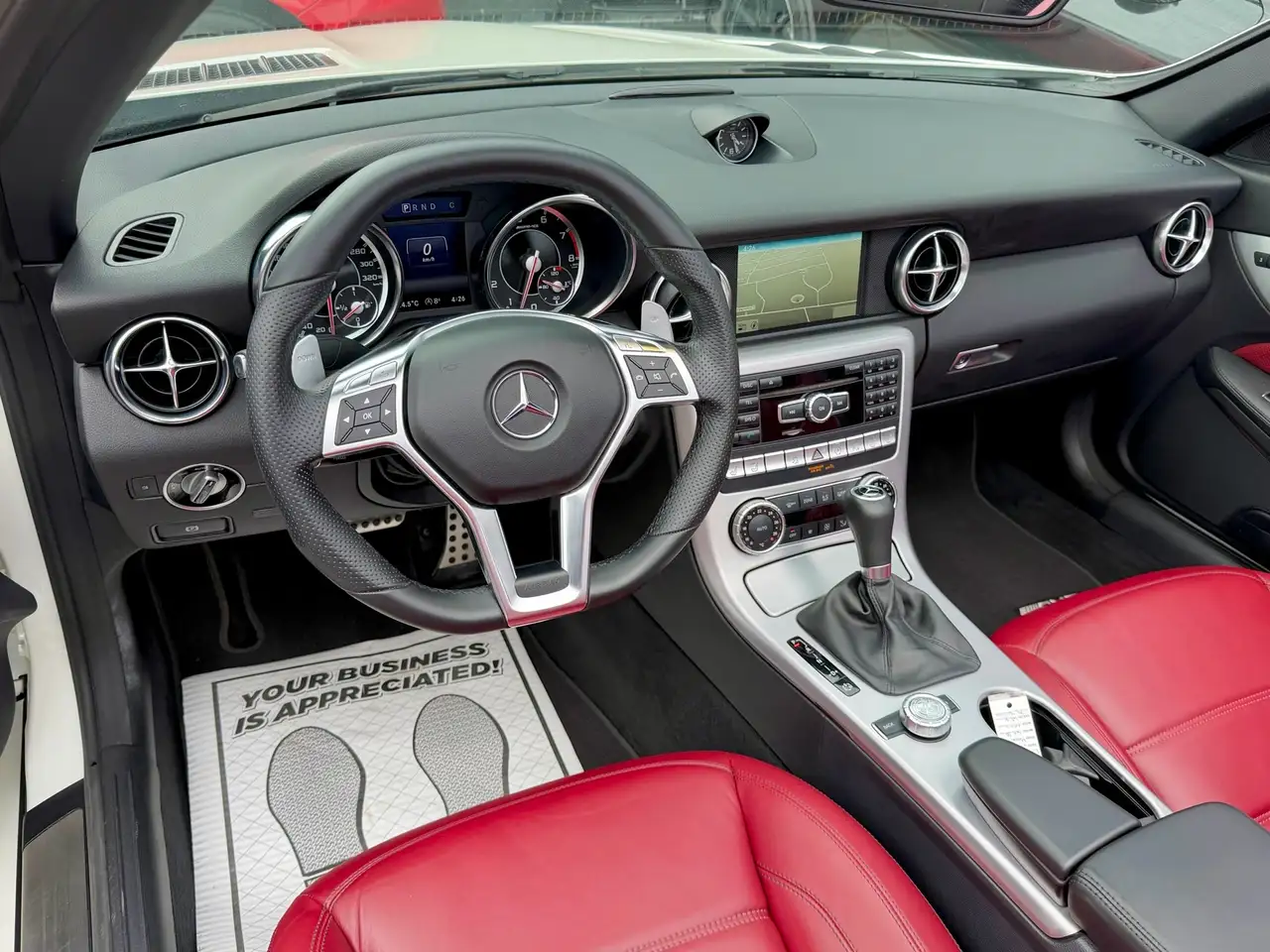 Mercedes-Benz SLK снимка Mercedes-Benz SLK