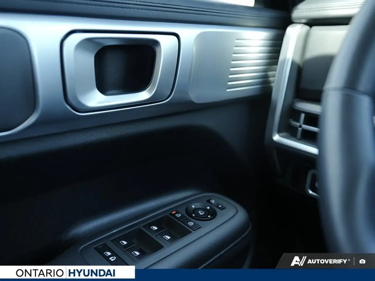 Hyundai SANTA FE photo Hyundai SANTA FE