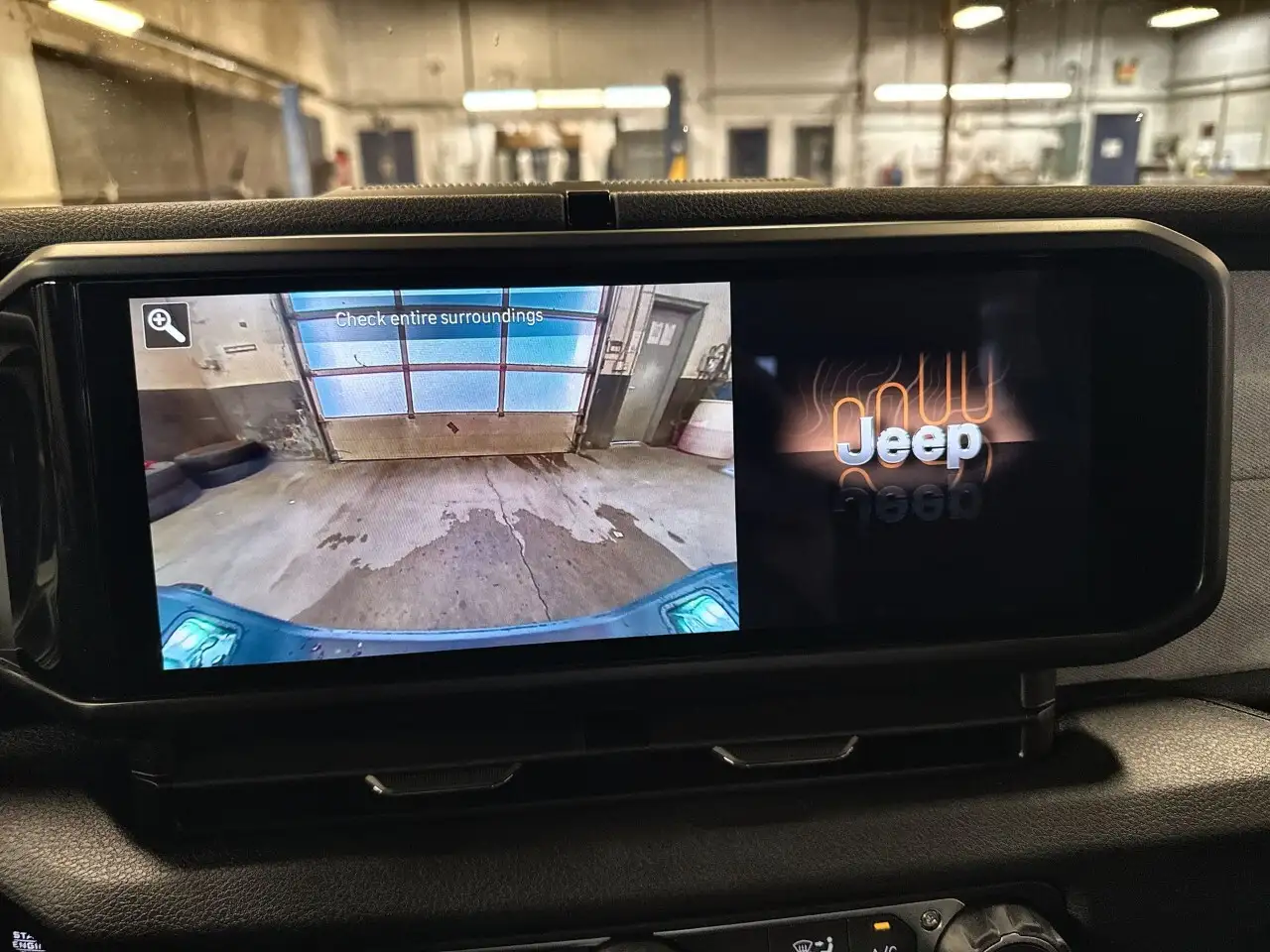 Jeep Gladiator photo Jeep Gladiator