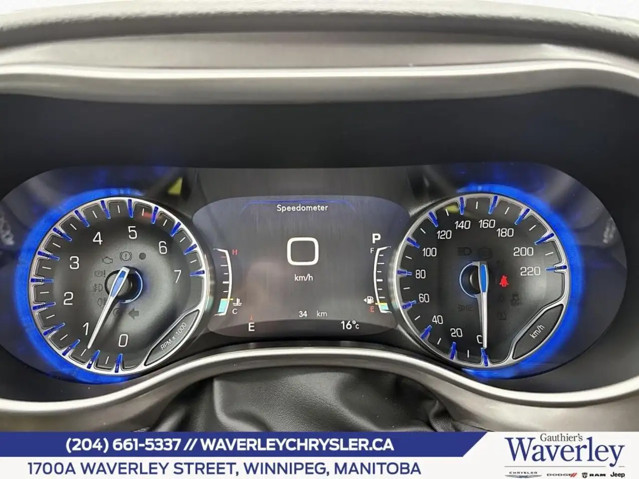 Chrysler Pacifica снимка Chrysler Pacifica