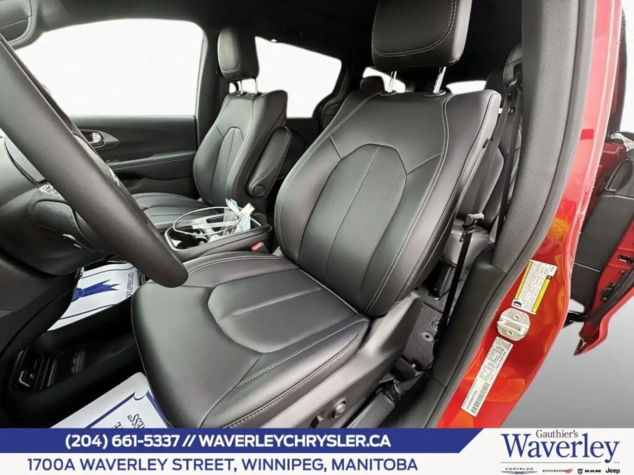 Chrysler Pacifica снимка Chrysler Pacifica