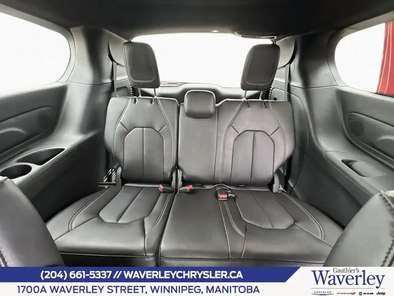 Chrysler Pacifica снимка Chrysler Pacifica