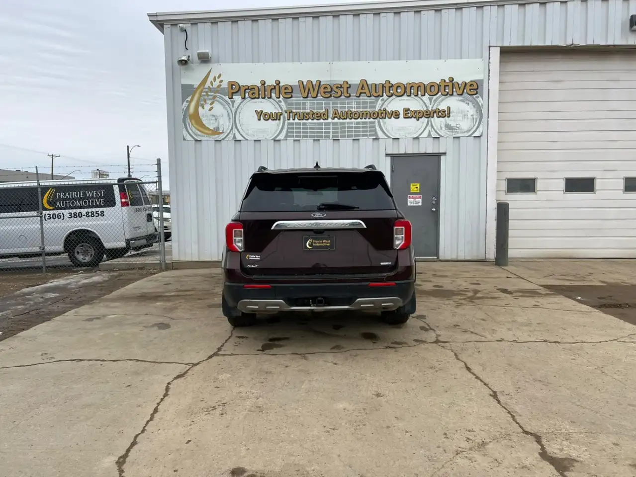 Ford Explorer photo Ford Explorer