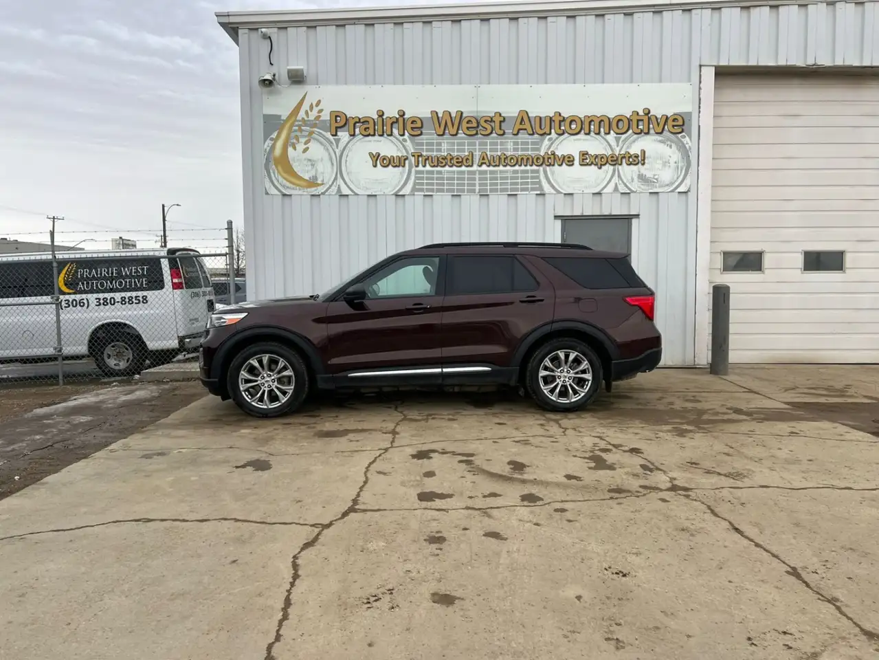Ford Explorer photo Ford Explorer