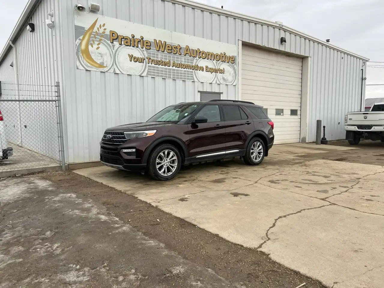 Ford Explorer photo Ford Explorer