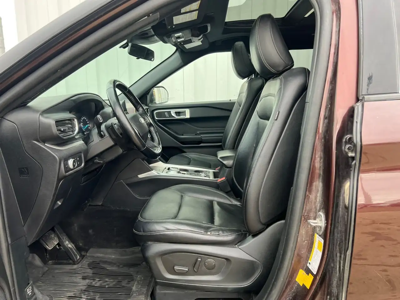 Ford Explorer photo Ford Explorer