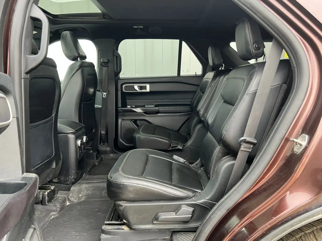 Ford Explorer photo Ford Explorer