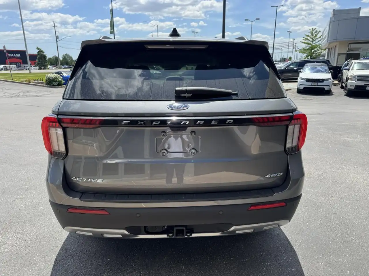 Ford Explorer photo Ford Explorer