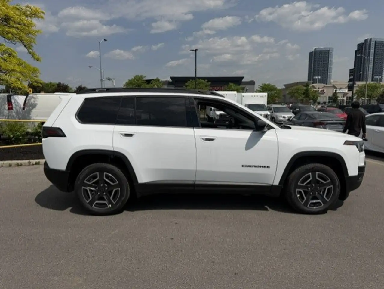 Jeep Cherokee снимка Jeep Cherokee
