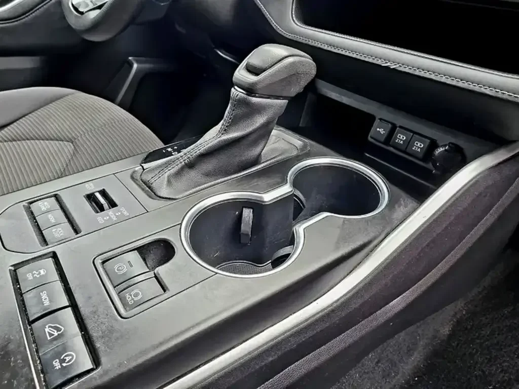 Toyota Highlander снимка Toyota Highlander