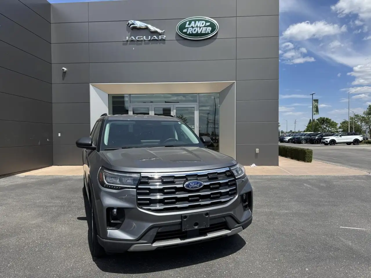 Ford Explorer photo Ford Explorer