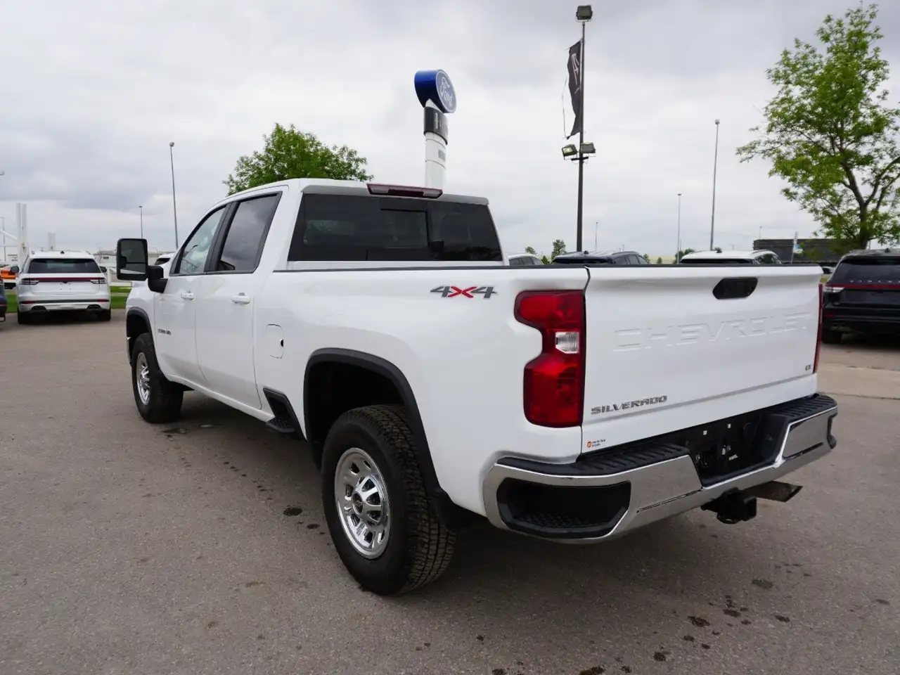 Chevrolet Silverado 3500 photo Chevrolet Silverado 3500