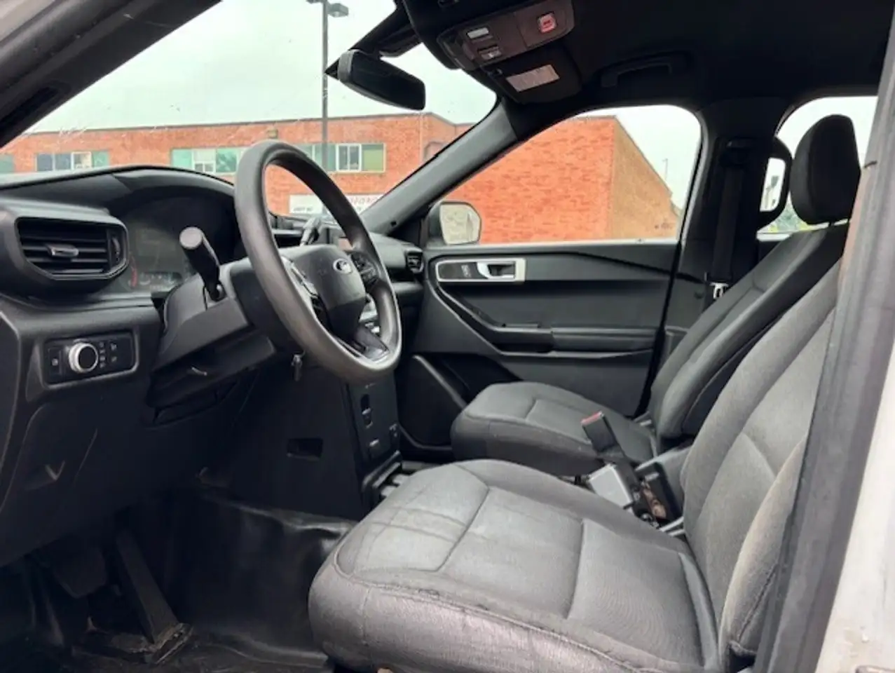 Ford Explorer photo Ford Explorer