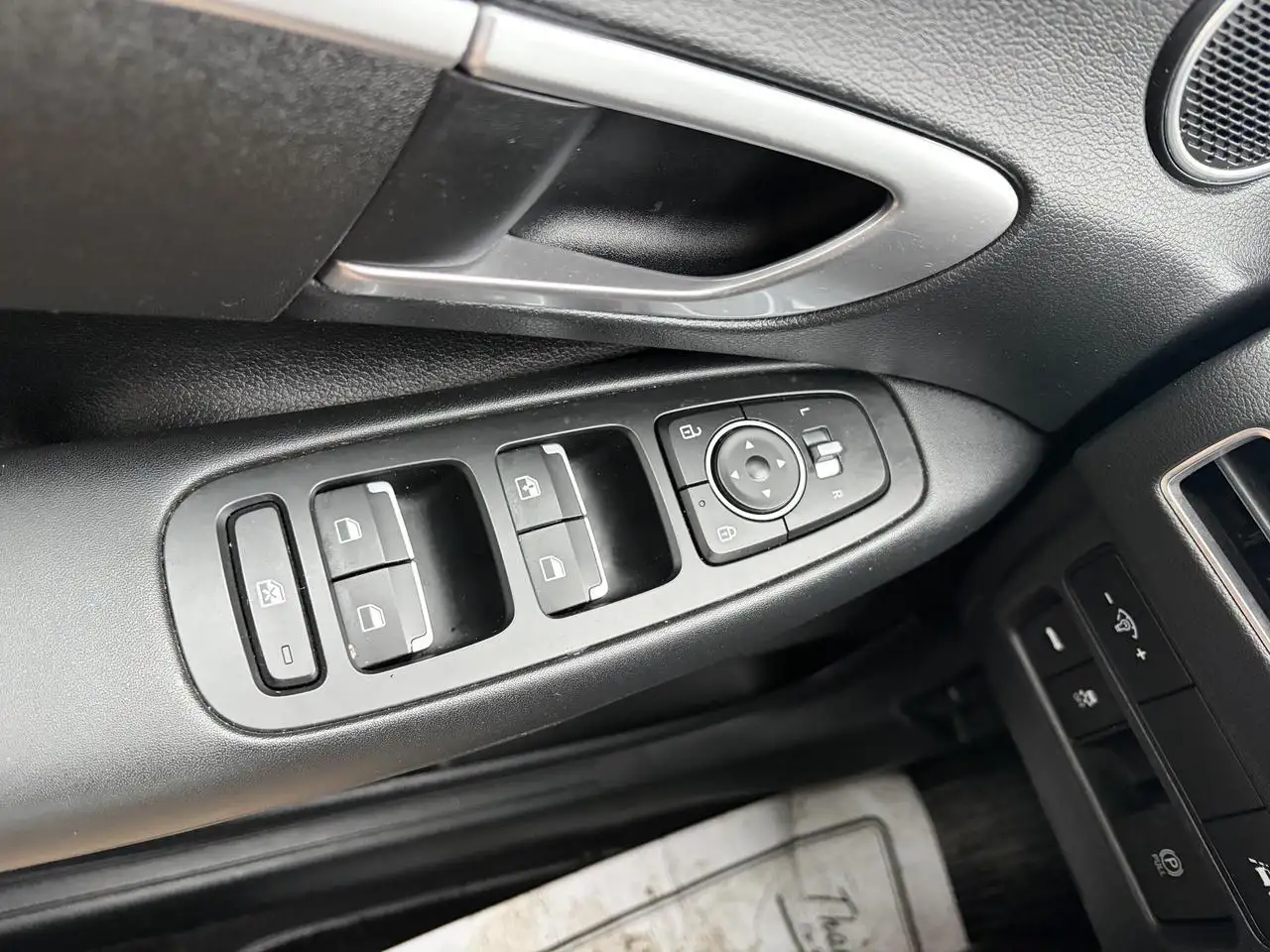 Hyundai SONATA снимка Hyundai SONATA
